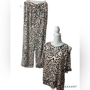 🔥🔥LANDA Leopard Print Cold Shoulder Top And Bottom Lounge Set Size XS